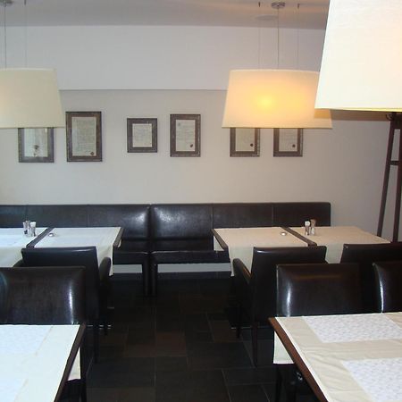 Penzion Royal Trenčín Extérieur photo