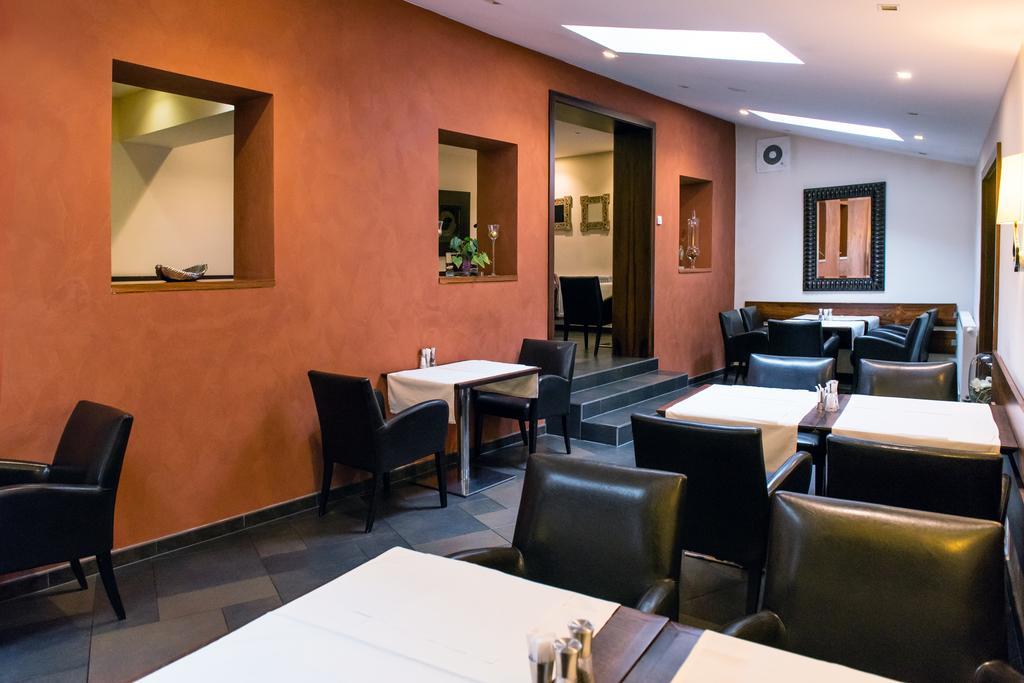 Penzion Royal Trenčín Extérieur photo